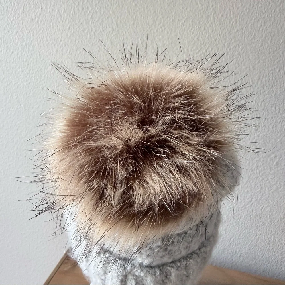 NWT Cedarwood Threads David & Young soft gray beanie